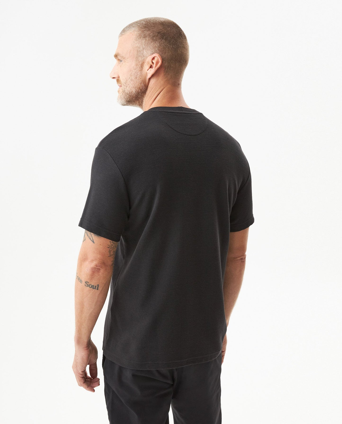 Men's Classic Fit Embroidered T-shirt in Cotton Moorings